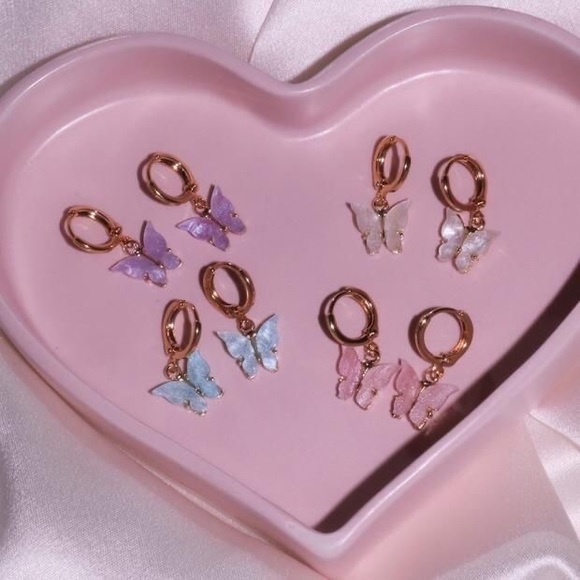 NWT UO Mini Bri Butterfly Hoop Earring - Picture 7 of 11